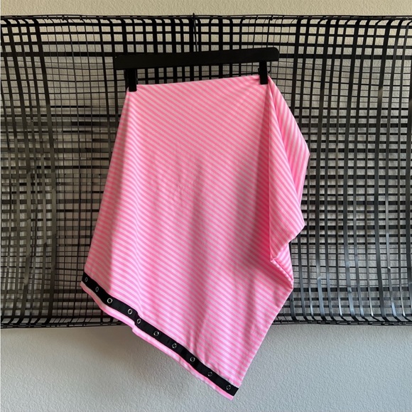 lululemon athletica Accessories - Lululemon Vinyasa Scarf *Luon Light
In the color classic stripe white pink